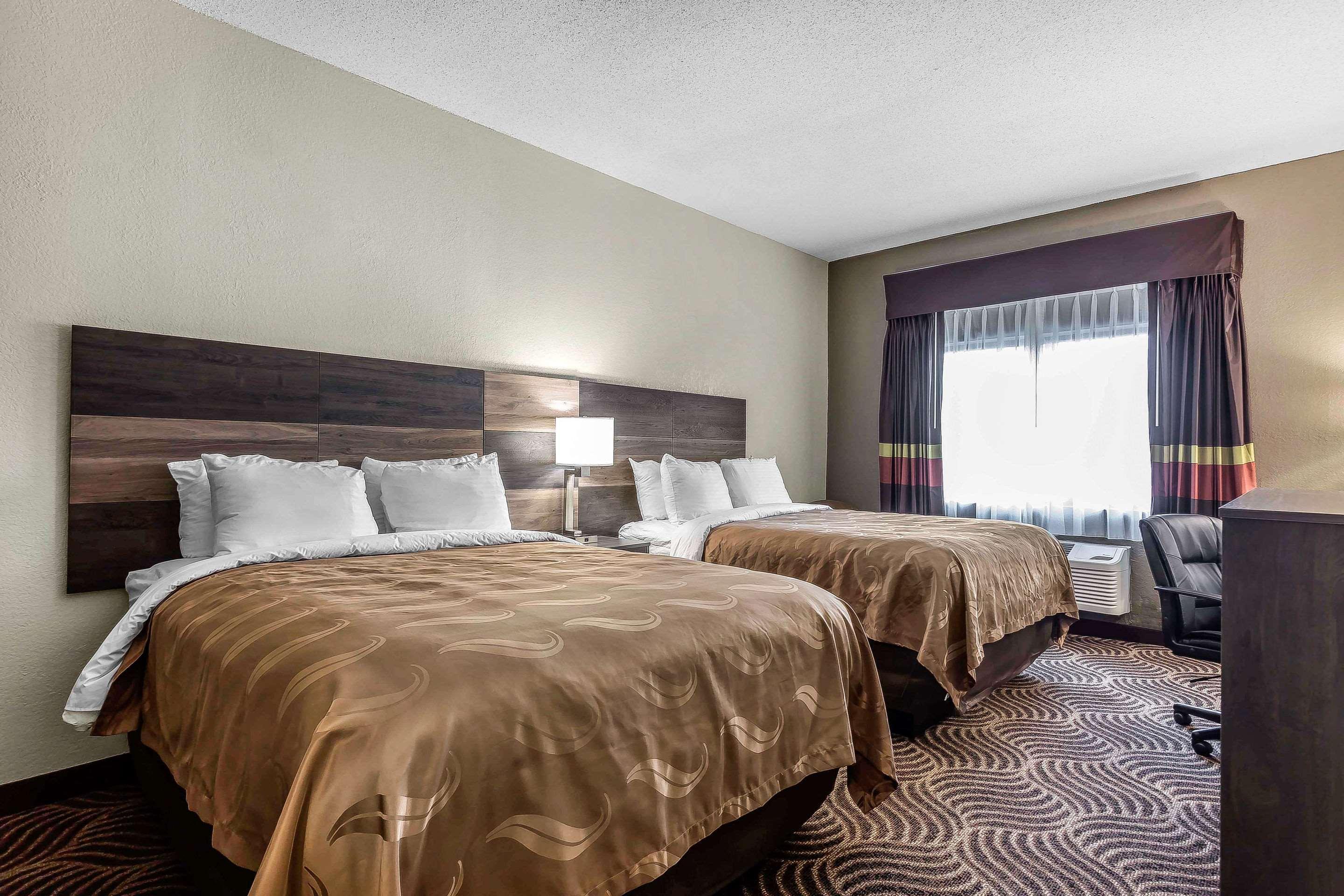 Quality Inn & Suites Salisbury Bagian luar foto