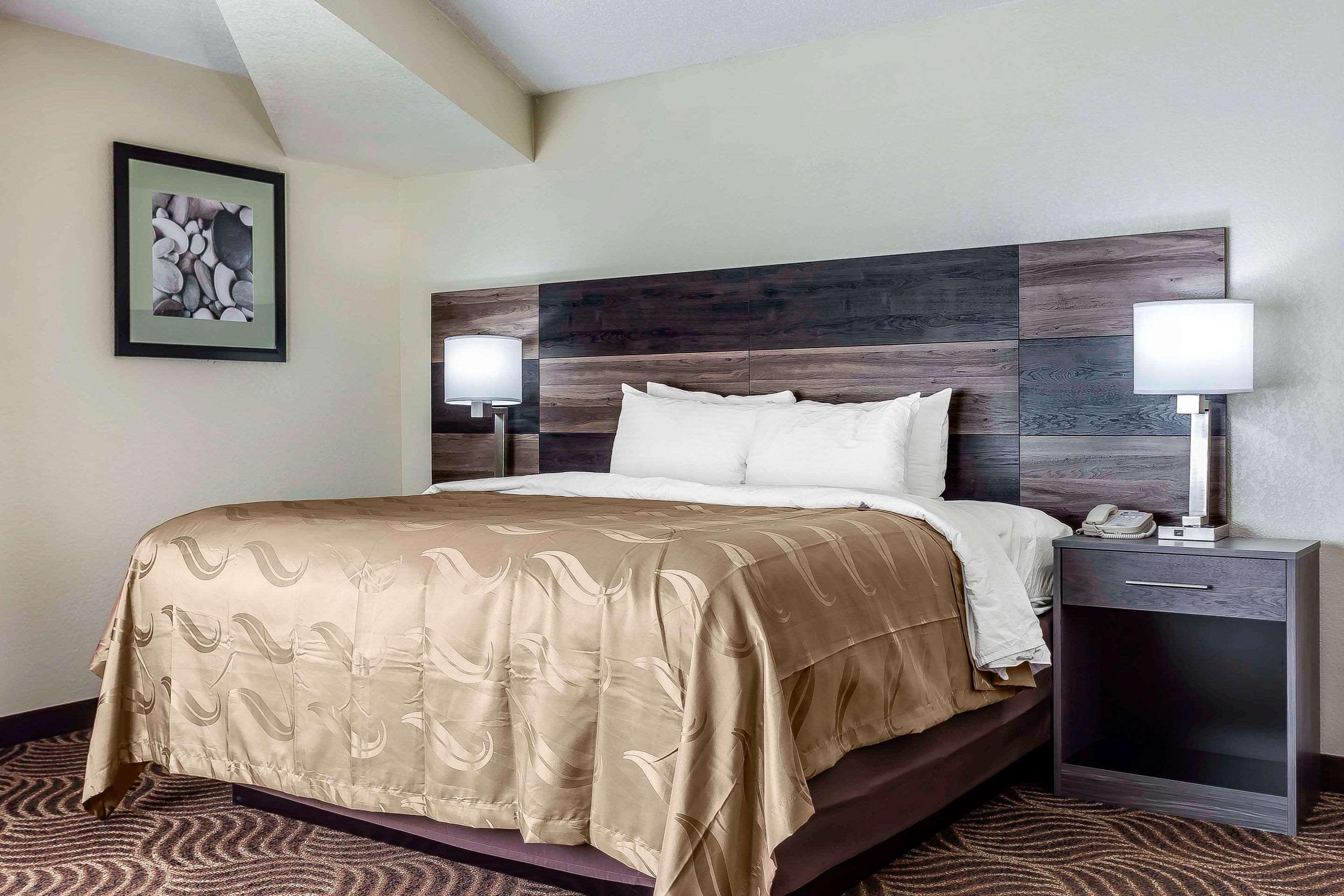 Quality Inn & Suites Salisbury Bagian luar foto