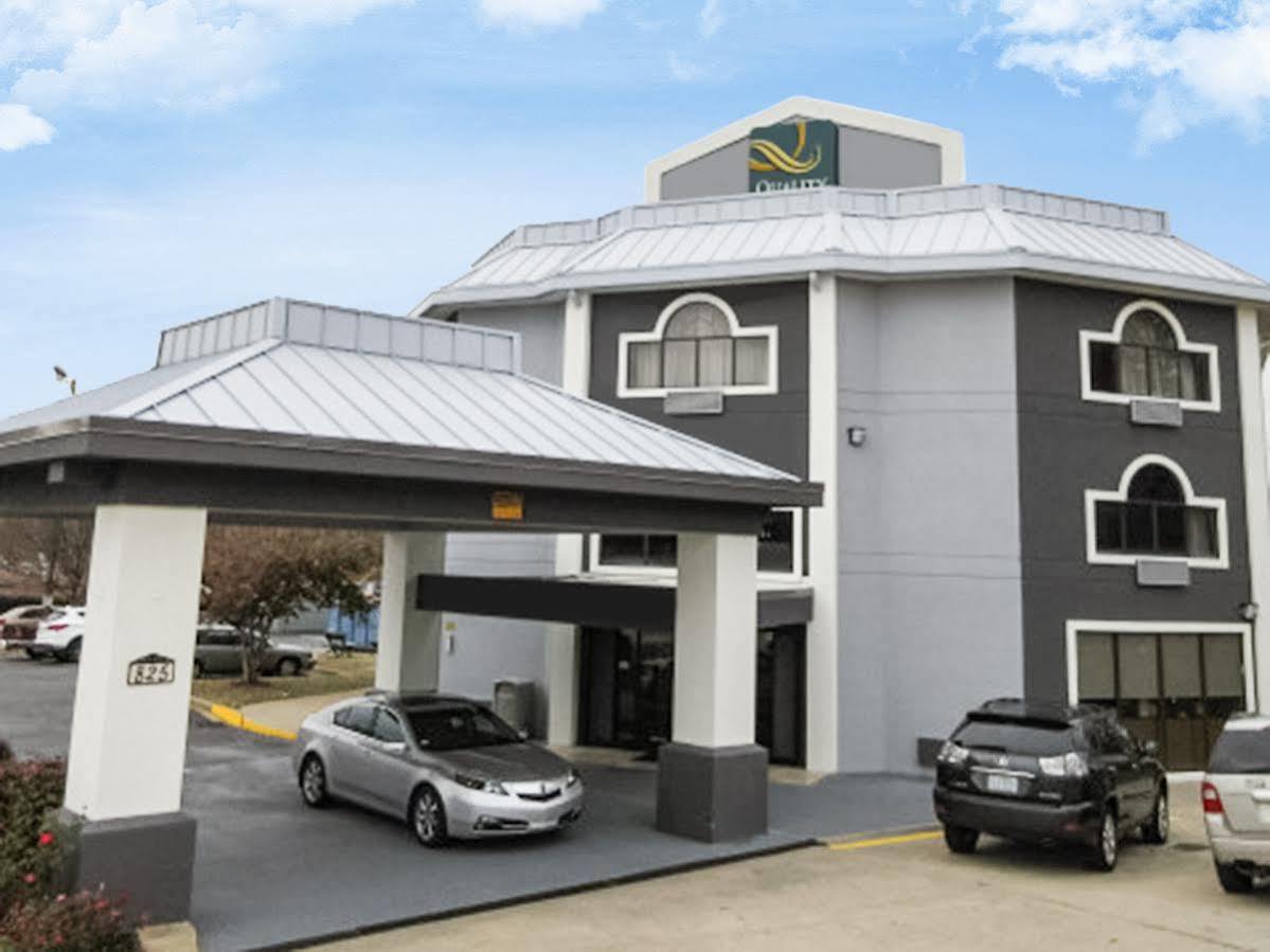 Quality Inn & Suites Salisbury Bagian luar foto